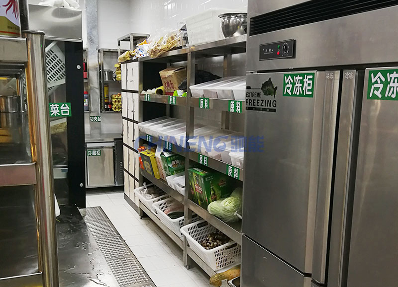深圳真好吃连锁自助餐厅厨房冷冻柜